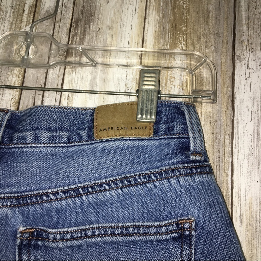 American Eagle Medium Wash Denim Mom Shorts - Picture 6 of 8